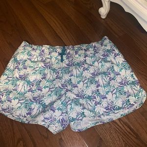 Columbia shorts never worn!